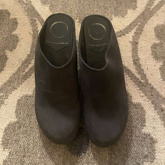 No. 6 New School clog - Picture 3 of 7